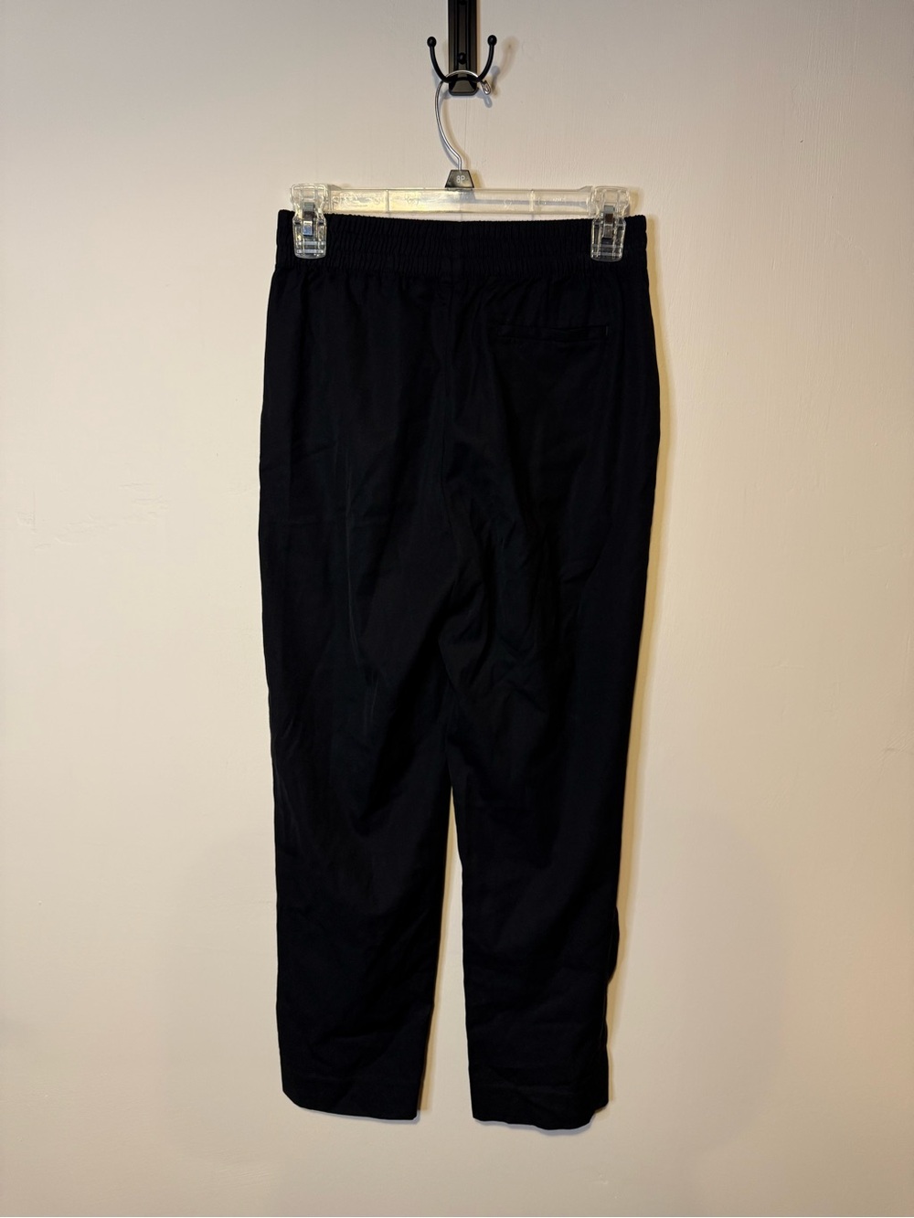Everlane The Wool Tapered Leg Pant Trousers in Black Pull On Elastic Sz 0 - Picture 4 of 5
